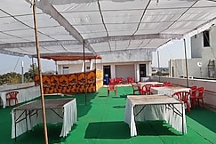 Hotel Relax Inn, Dewas