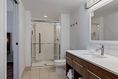 Home2 Suites by Hilton Milwaukee Brookfield, Dane