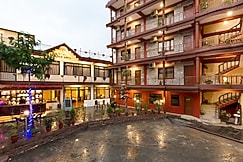 Golden Gate Hotel, Pokhara
