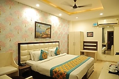 Hotel Nirvana Suites Jasola, Delhi