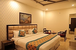 Hotel Nirvana Suites Jasola, Delhi
