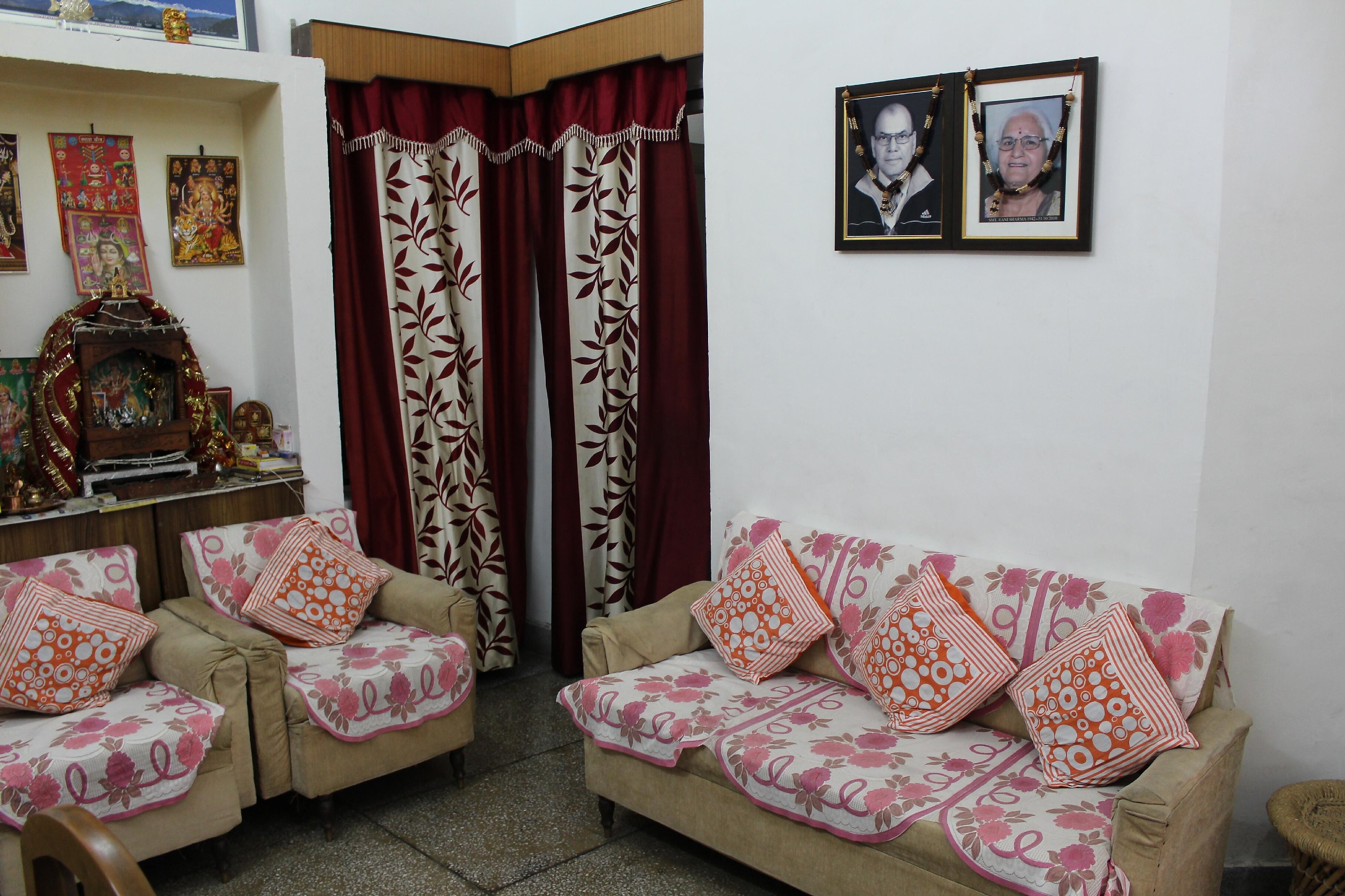 Upvan Homestay - Tap to explore photos