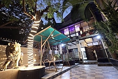 Luxe Villa - Kandivali East, Mumbai