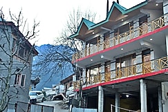 Apple Field House | Rooms & Wi-Fi, Manali