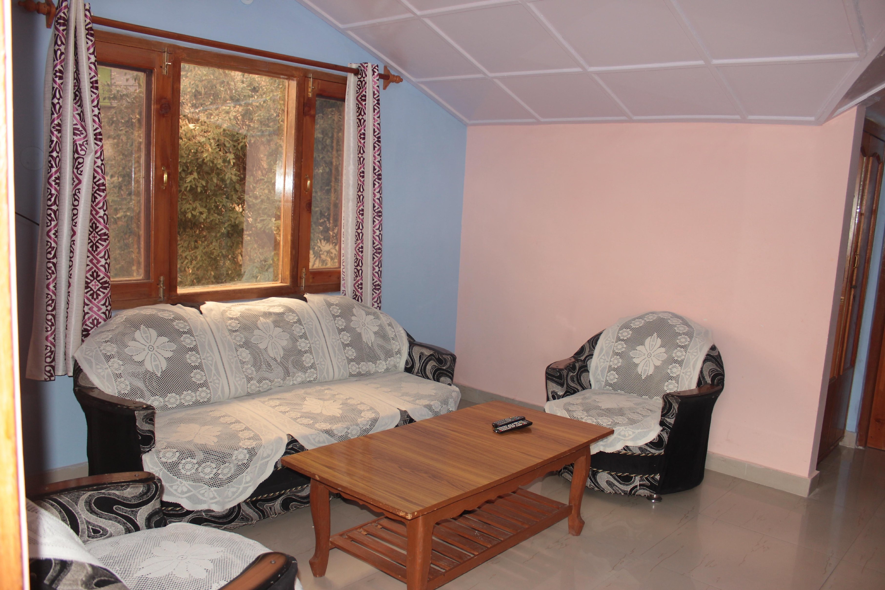 Geeta Homestay - Tap to explore photos