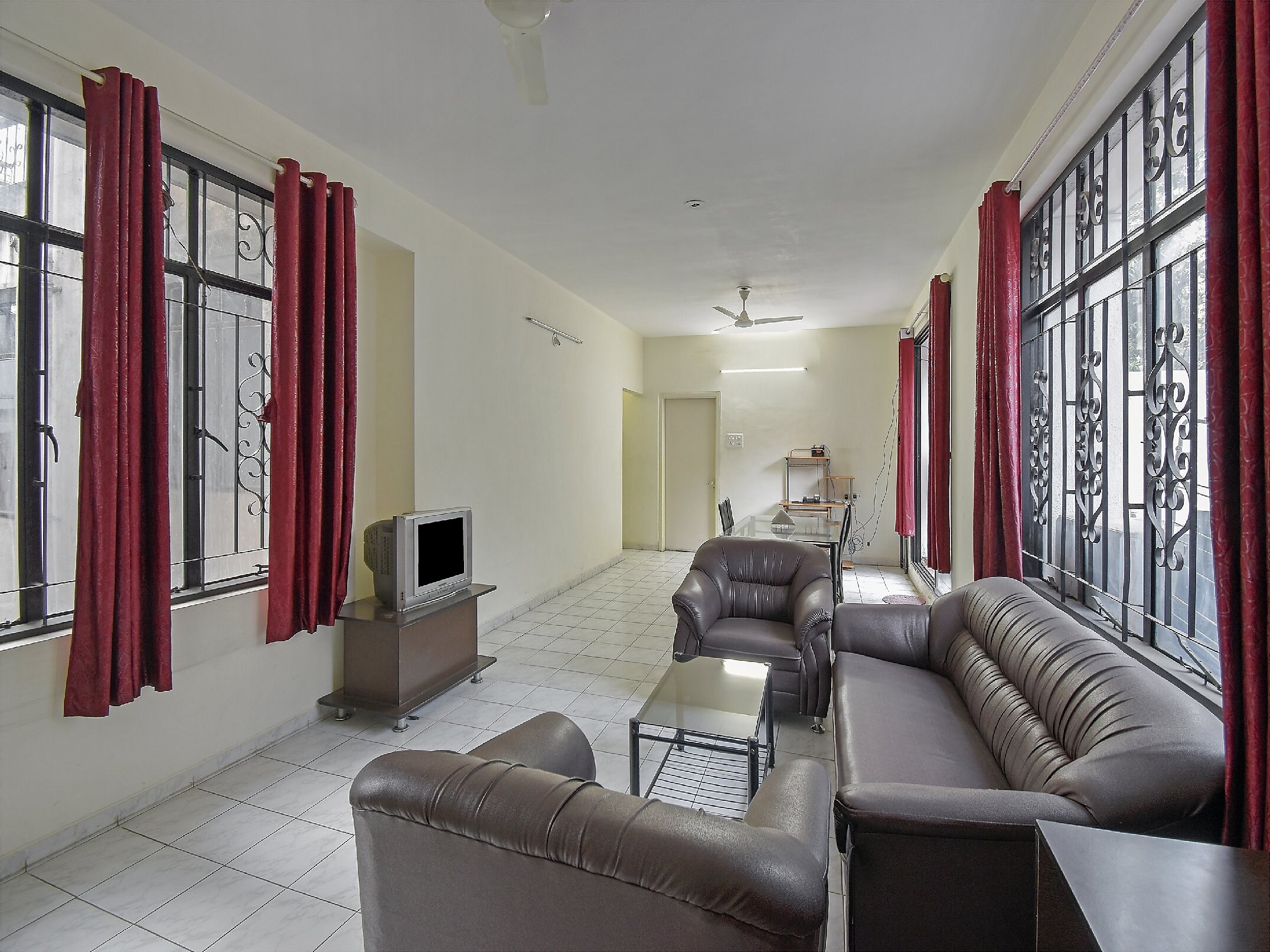 Iprass 3BHK Service Apartments - Tap to explore photos