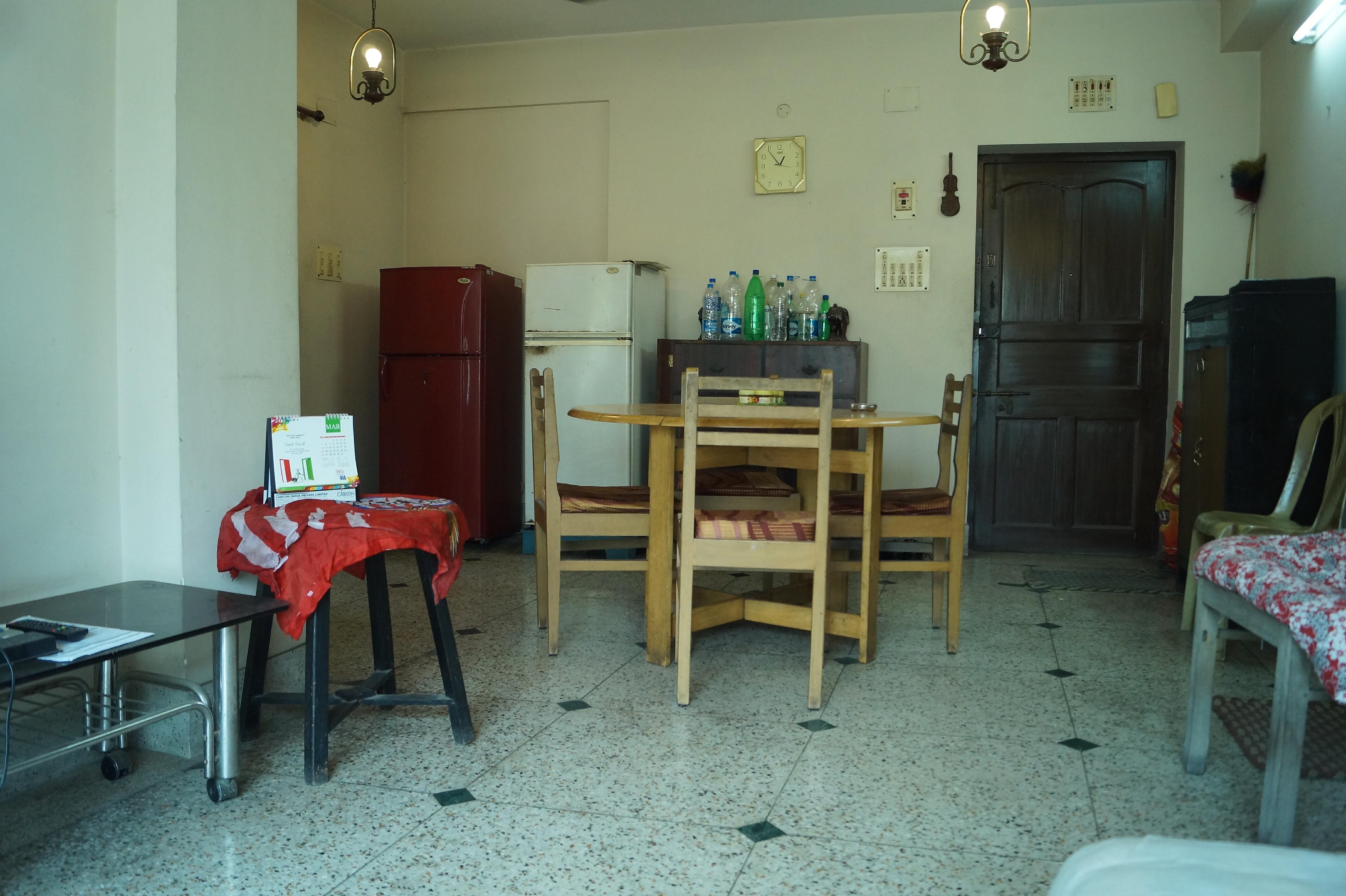 Fully furnished 3BHK flat - Tap to explore photos