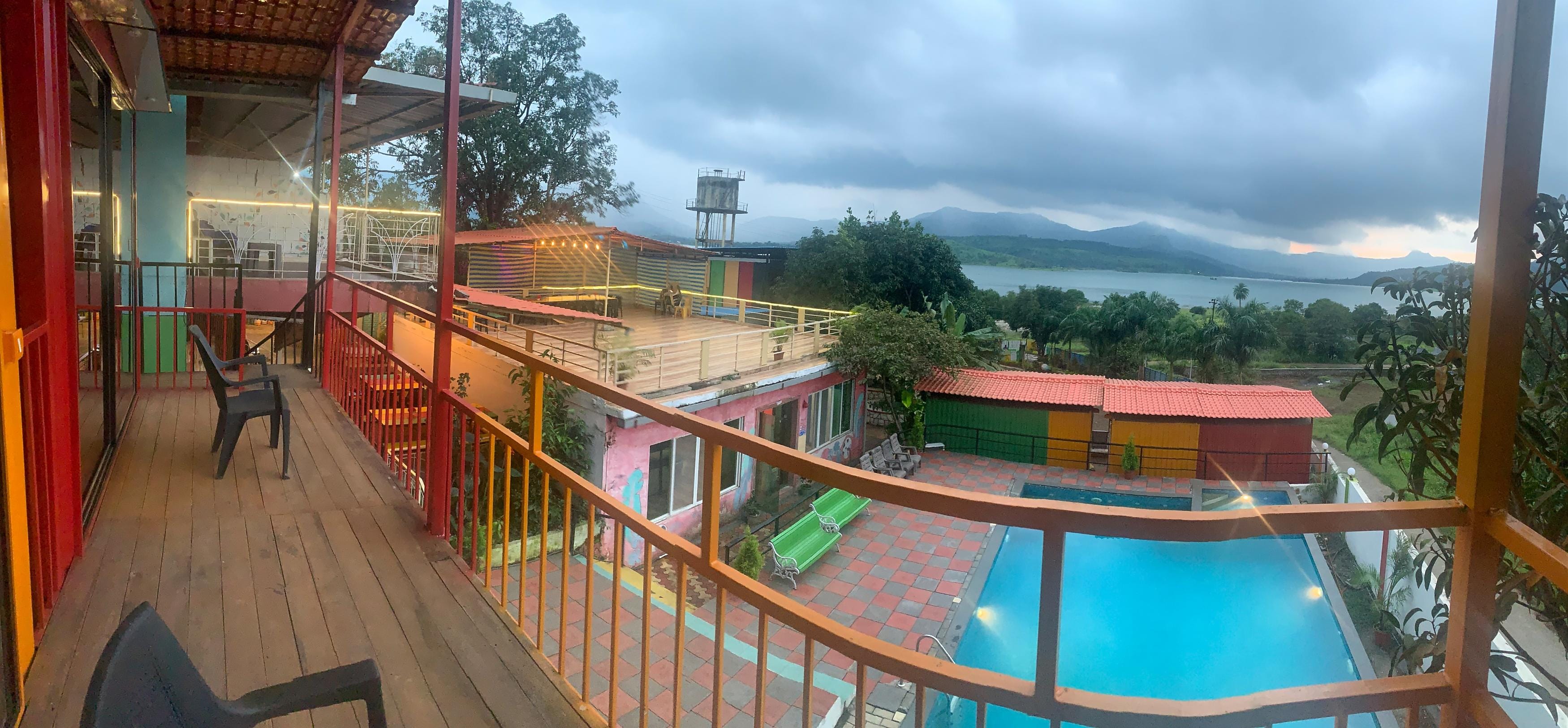 Panoramic Lake View Rooms 1