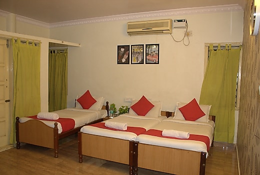 Nachis Bed & Breakfast | Rooms in a Homestay