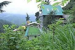 Neha Homestay || Charming 2 Bedroom || Terrace With Mesmerizing View, Shimla