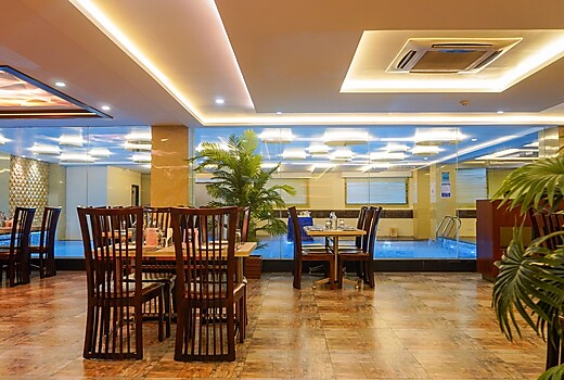 Poolside Restaurant