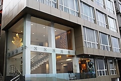 Dechen and Palmo, Gangtok