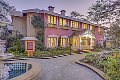 Mayfair Himalayan Spa Resort