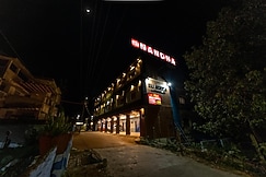 Sri Nandha Luxury Comforts, Valparai