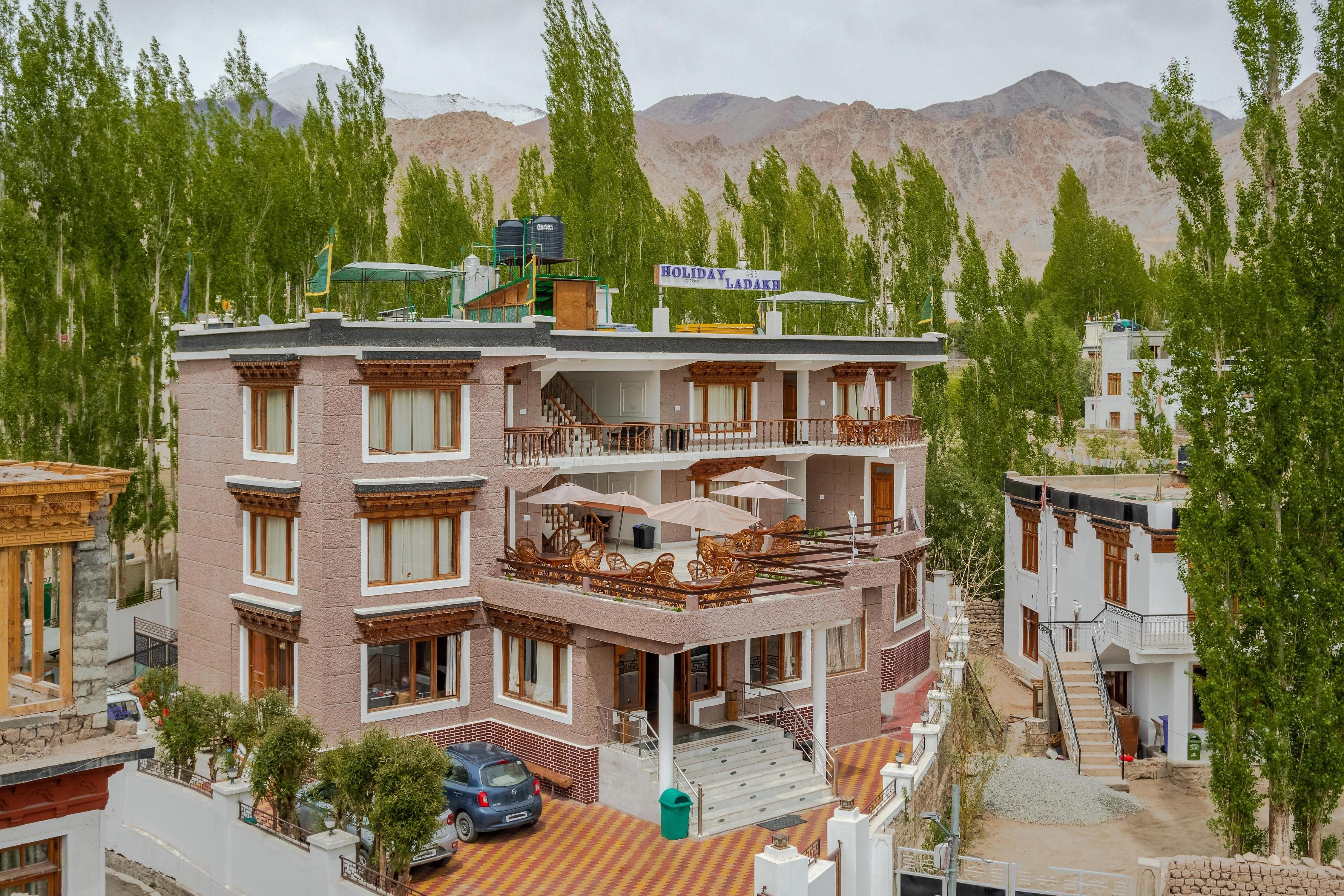 Hotel Holiday Ladakh - Tap to explore photos