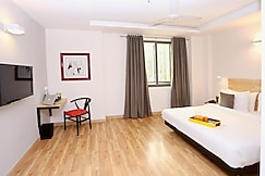 Townhouse Kaushambi Metro Ghaziabad, Ghaziabad