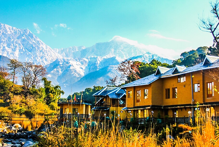 सहलीचे नियोजन करताय? उन्हाळ्यात 'ही' 5 ठिकाणे अगदी कमी खर्चात फिरून या! 5 Prakriti Aalay Best Rates on Dharamshala Hotel Deals, Reviews & Photos