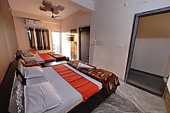 MIDTOWN, Vallabh Nagar