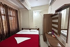 Naidile Mahal, Maddur