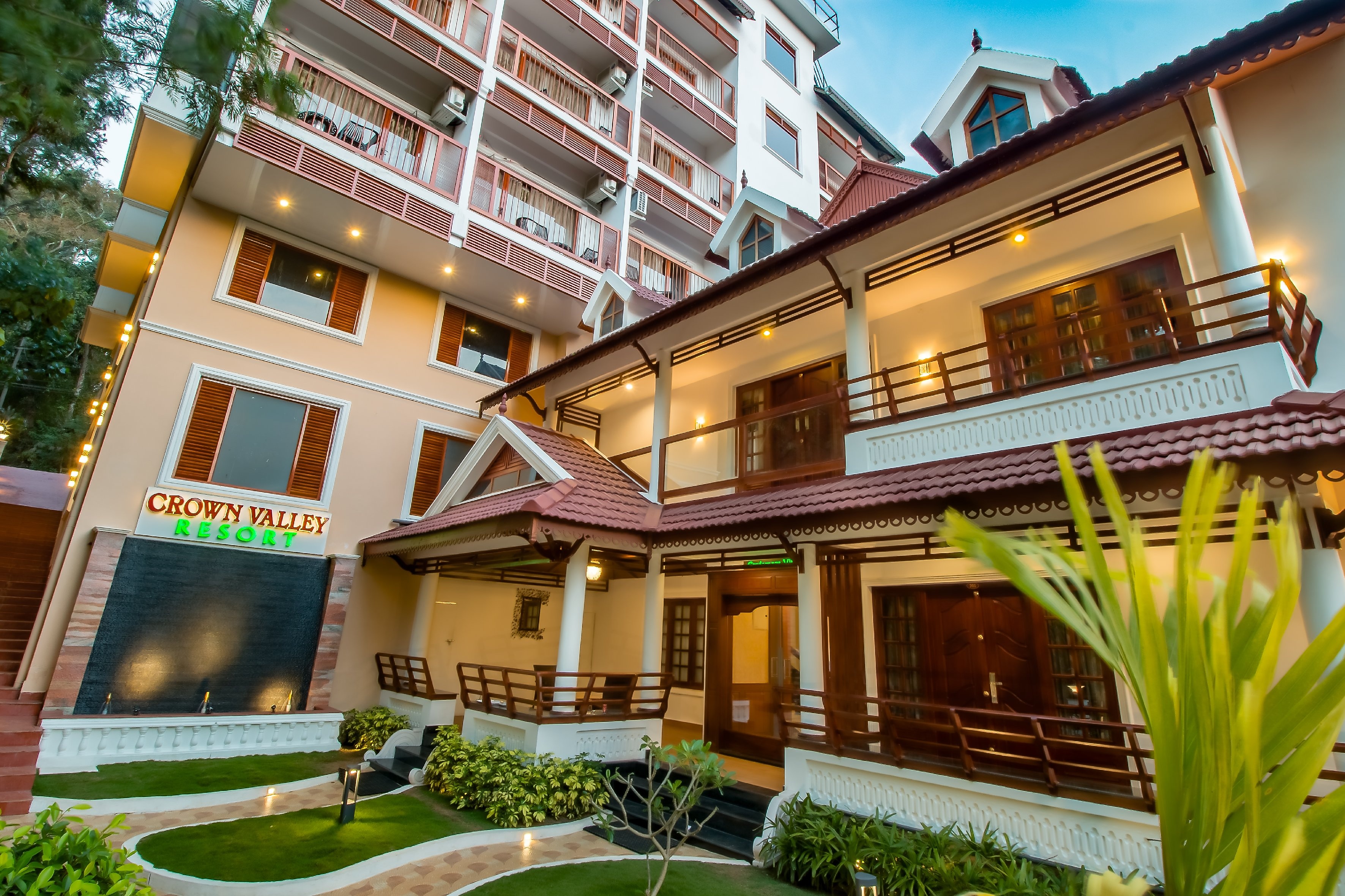 Crown Valley Thekkady Thekkady INR 150 OFF   2  5  0  0   Resort Price