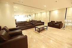 NICHALA GRAND LODGE, Amaravati