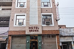 Hotel Brown, Jagraon