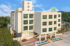 Lemon Tree Hotel, Baddi, Kasauli