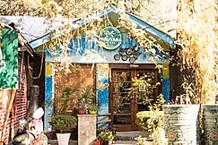 The Rainbow Inn and Cafe
