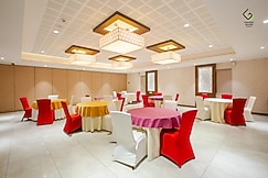 Hotel Saradhagrande, Karaikudi