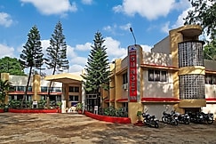 Hotel Sunset Inn Mount Abu with swimming pool , Mount Abu