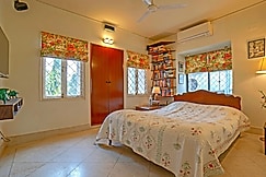 Yellowbrick Calcuttas Freshest BnB, Kolkata