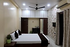 Mansi Service Apartment, Nagpur
