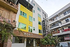 Hotel Mohit 2 Mins Walk From New Delhi Railway Station, Delhi
