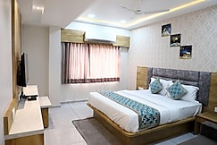 Hotel The Gulmohar Inn, Patan
