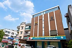 HOTEL SOLITAIRE VIJAY NAGAR BY LOTO PREMIER, Indore