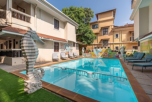 Villa Calangute  Phase 1 - Holiday Street Goa 4BHK Villa with Pool & Bathtub room