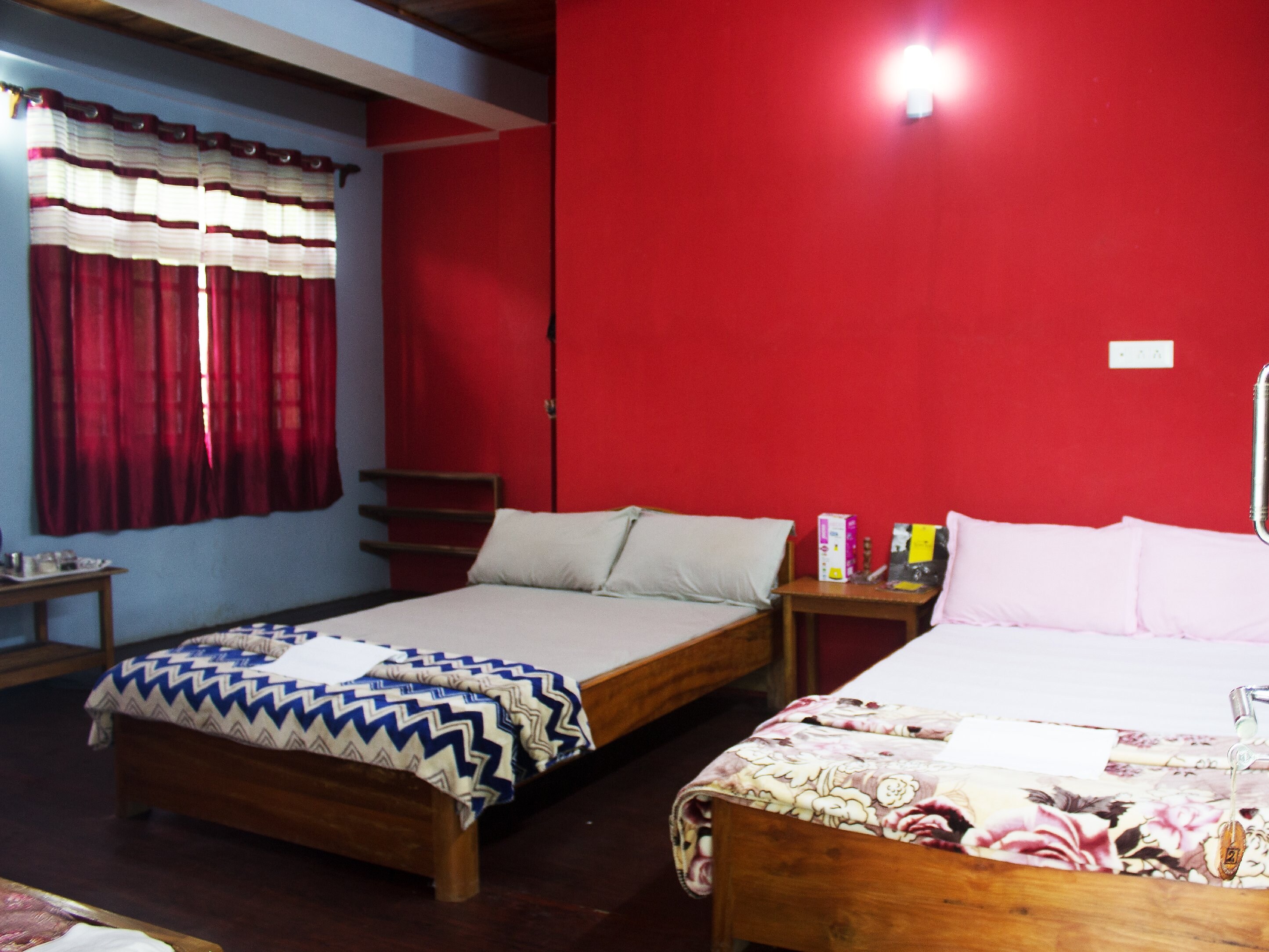 Temi Factory Guest House - Tap to explore photos