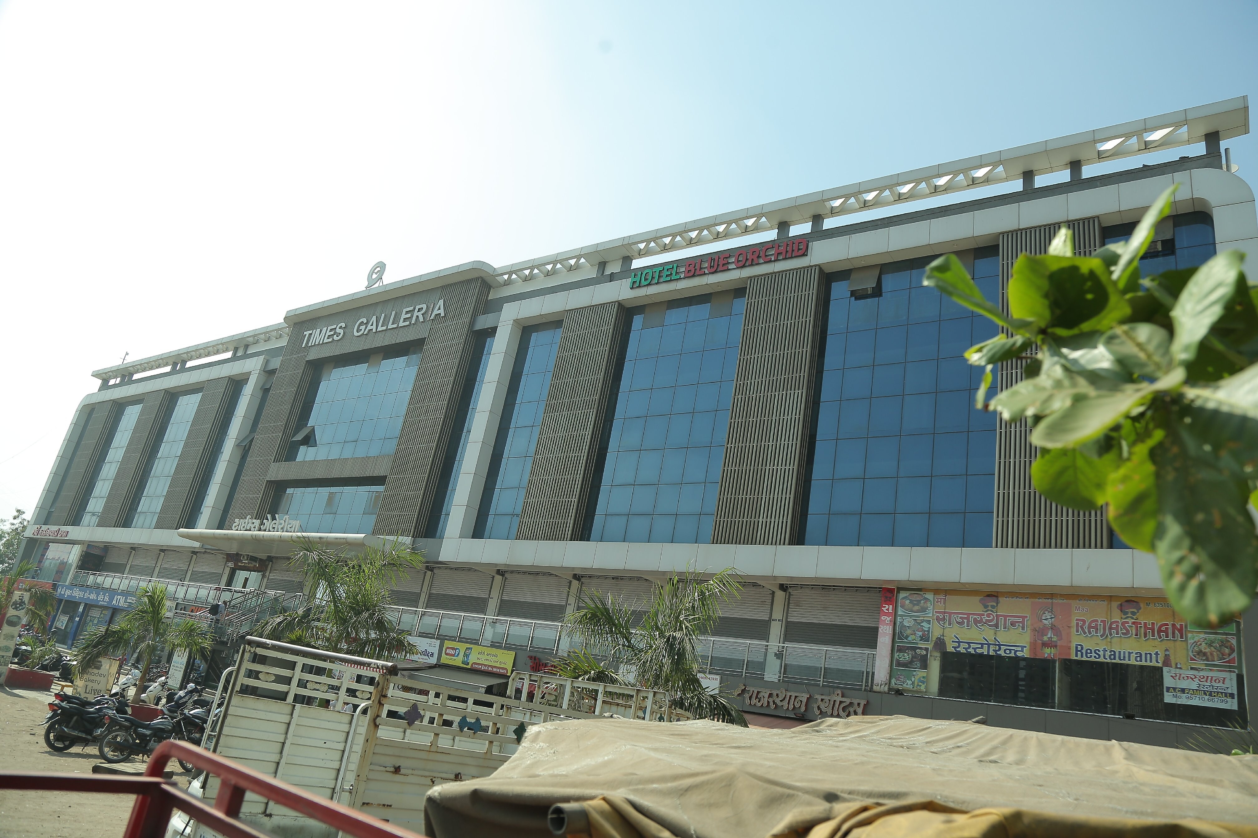 Hotel Blue Orchid Best Rates On Surat Hotel Deals Reviews Photos