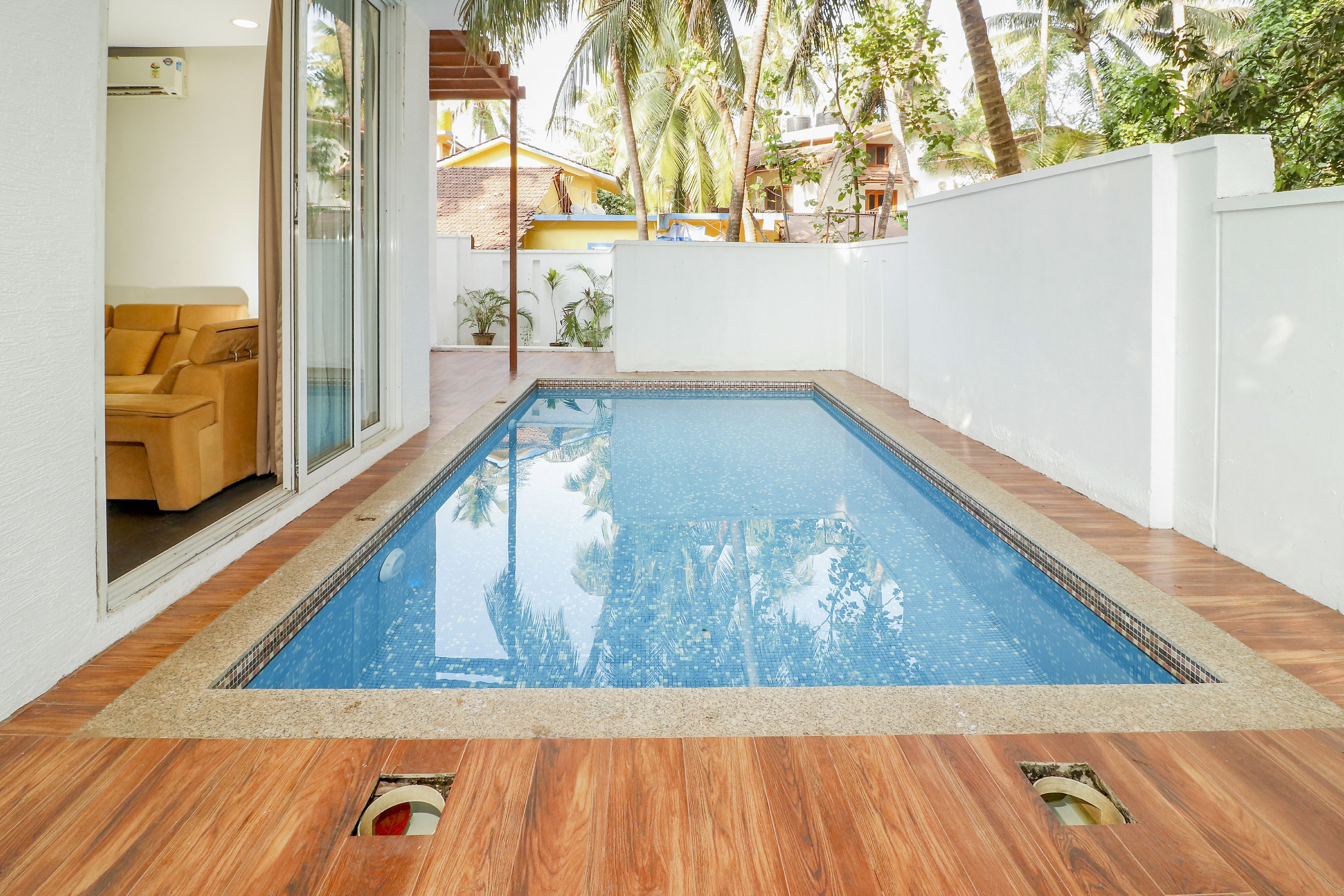 Zondela Inn Calangute 2 BHK Private Pool Villa - Tap to explore photos