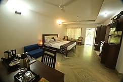MPT Safari Lodge Mukki, Kanha (1 Km from National Park), Baihar