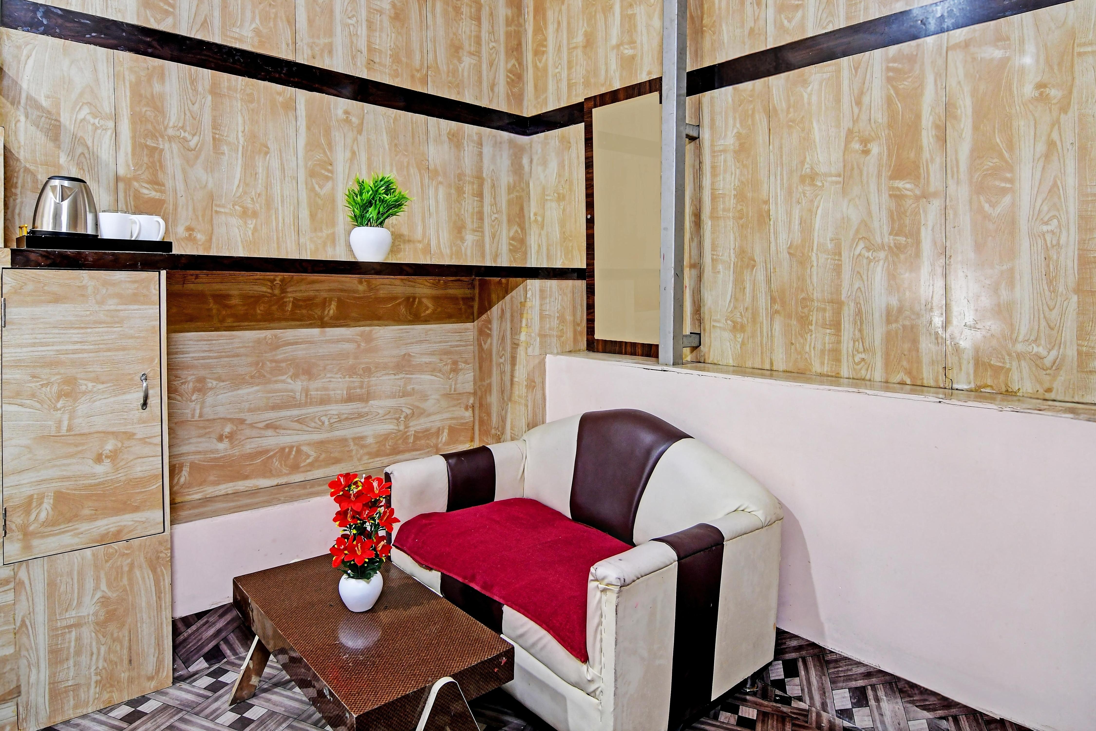 Super Hotel O DASH LIVING - Tap to explore photos