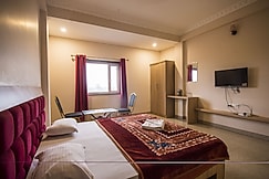 HOTEL BANDHAN PALACE, Bari