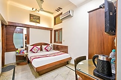 Hotel Maharani Paharganj - 2 mins New Delhi Railway Station, Delhi