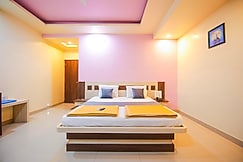 Krishna Palace, Karad