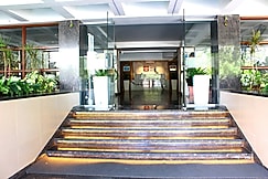 Mastiff Hotel Chinchwad by OTHPL, Pune