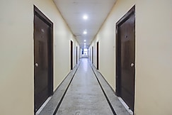 Hotel O Anuguna Tulasi Grand Near JNTU University Hyderabad, Hyderabad