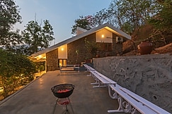 SaffronStays | Inverlochy 3 BHK Luxury Villa, Lonavala