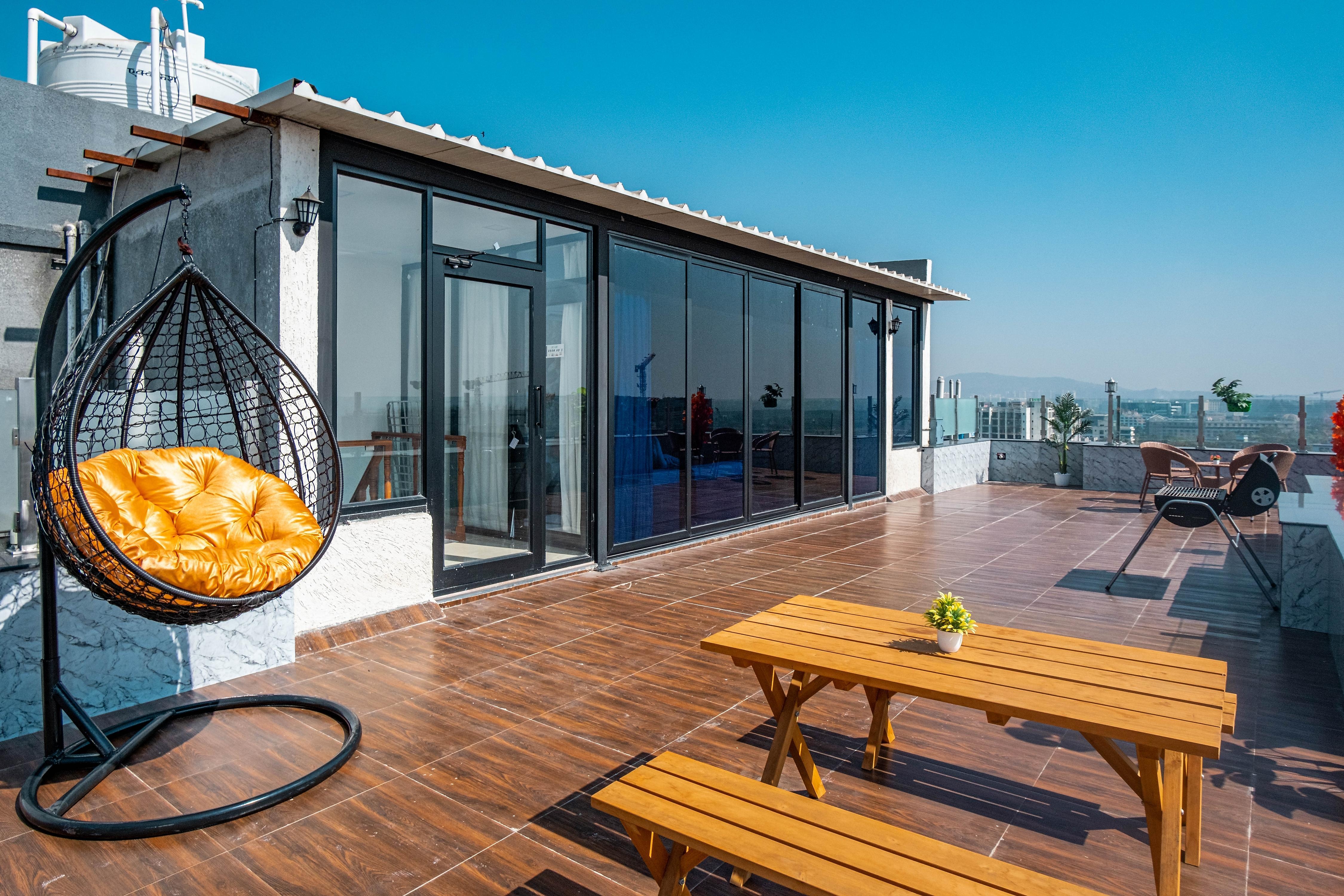 Rooftop Suite 3 BHK 1