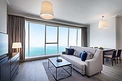 Centara West Bay Hotel & Residences Doha, Doha