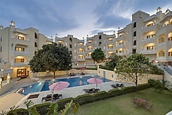 The Everest Hill Resort & Spa, Udaipur